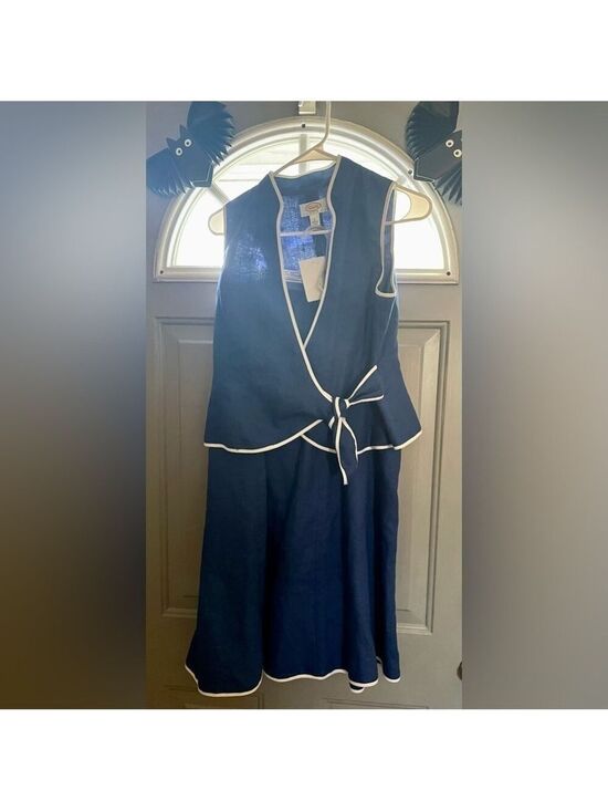 Talbots Dresses & Skirts - Talbots NWT 2 Piece Suit 6 P